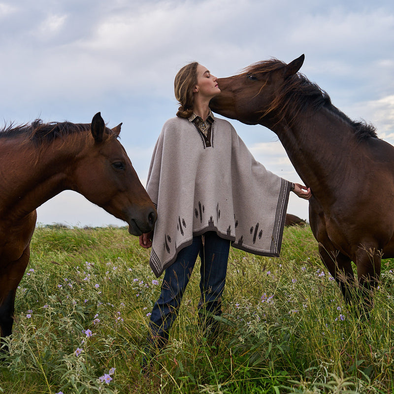 Women's Poncho | DIAMONDBACK TAN