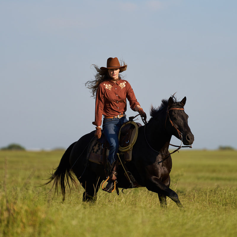 Women's Embroidered Ranch Shirt | lifestyle