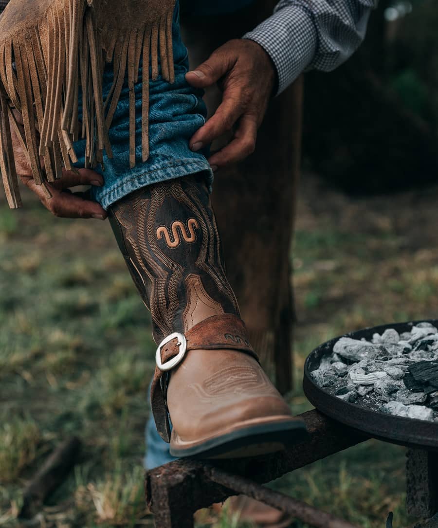 Men's Western Clothing, Cowboy Boots, Leather Jackets, Shirts & Belts – King  Ranch Saddle Shop
